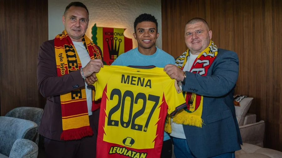 Camilo Mena.png