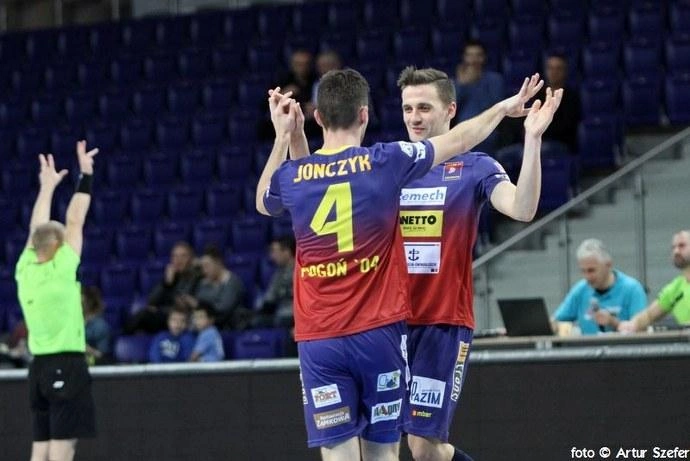 870500056_Pogon04_EuromasterGlogow_24-11-2015_690x461