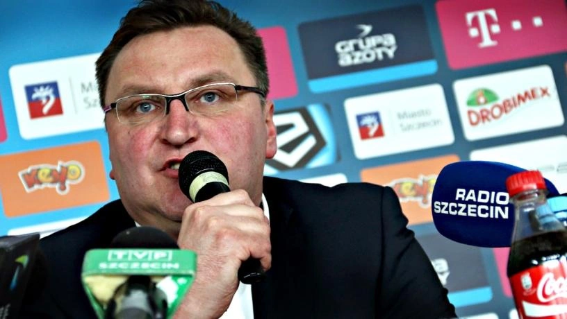 870500michniewicz_konferencja_nowytrener_wiola