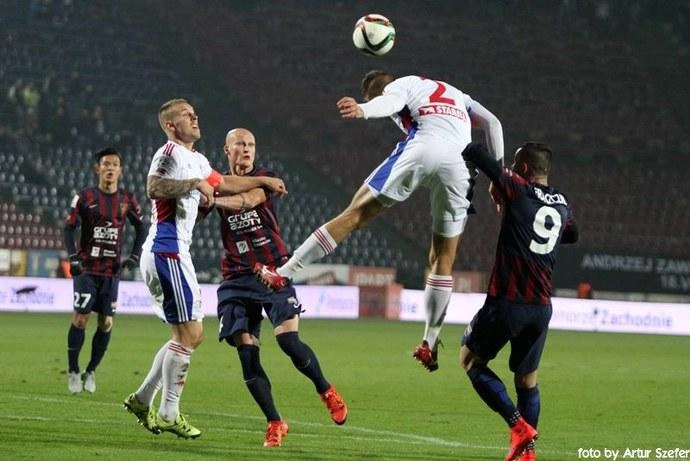 87050022_Pogon_GornikZabrze_2015-10-30_690x461