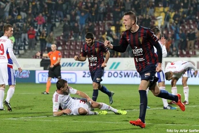 87050059_Pogon_GornikZabrze_2015-10-30_690x462